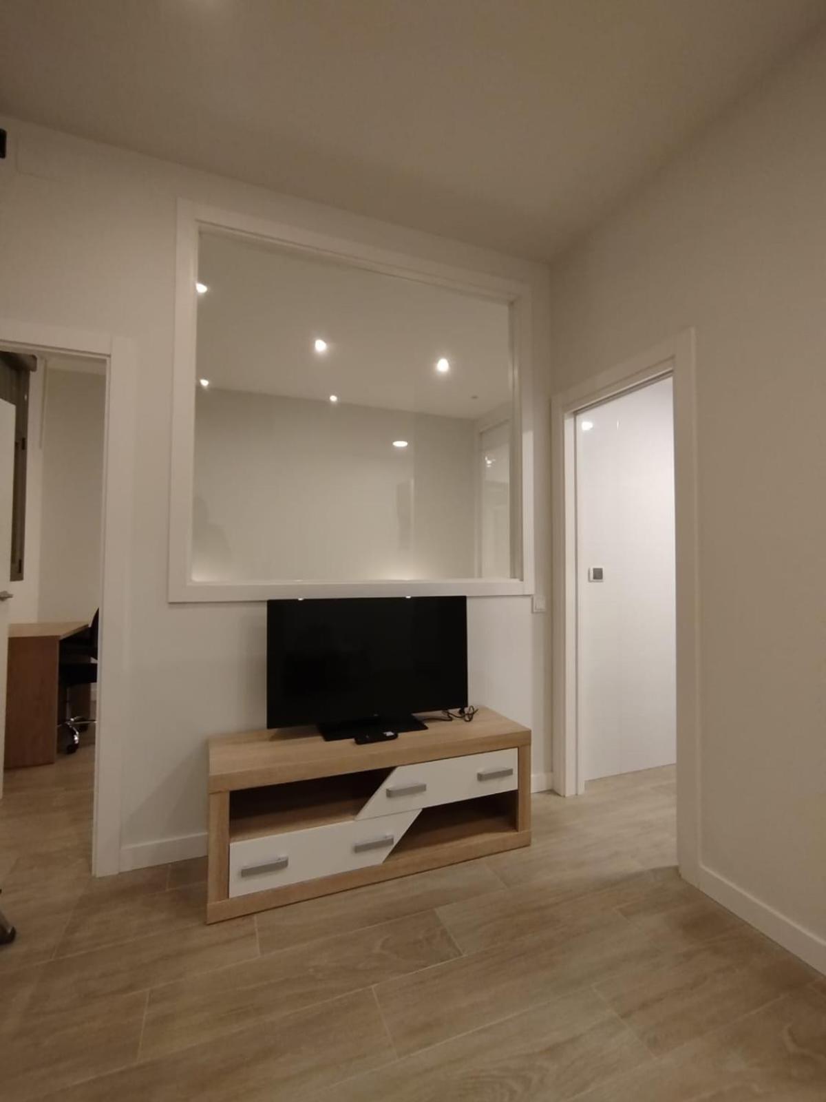 Paraiso Suites By Gaiarooms บายาโดลิด ภายนอก รูปภาพ