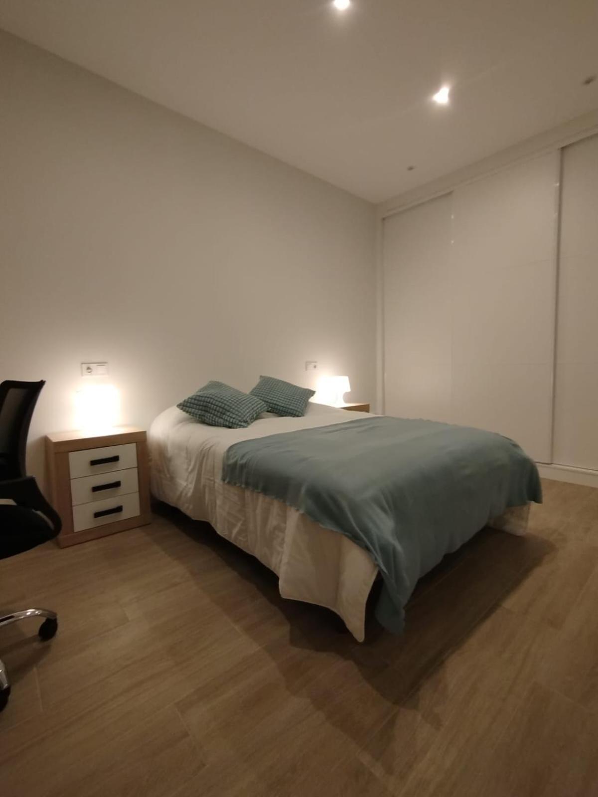 Paraiso Suites By Gaiarooms บายาโดลิด ภายนอก รูปภาพ